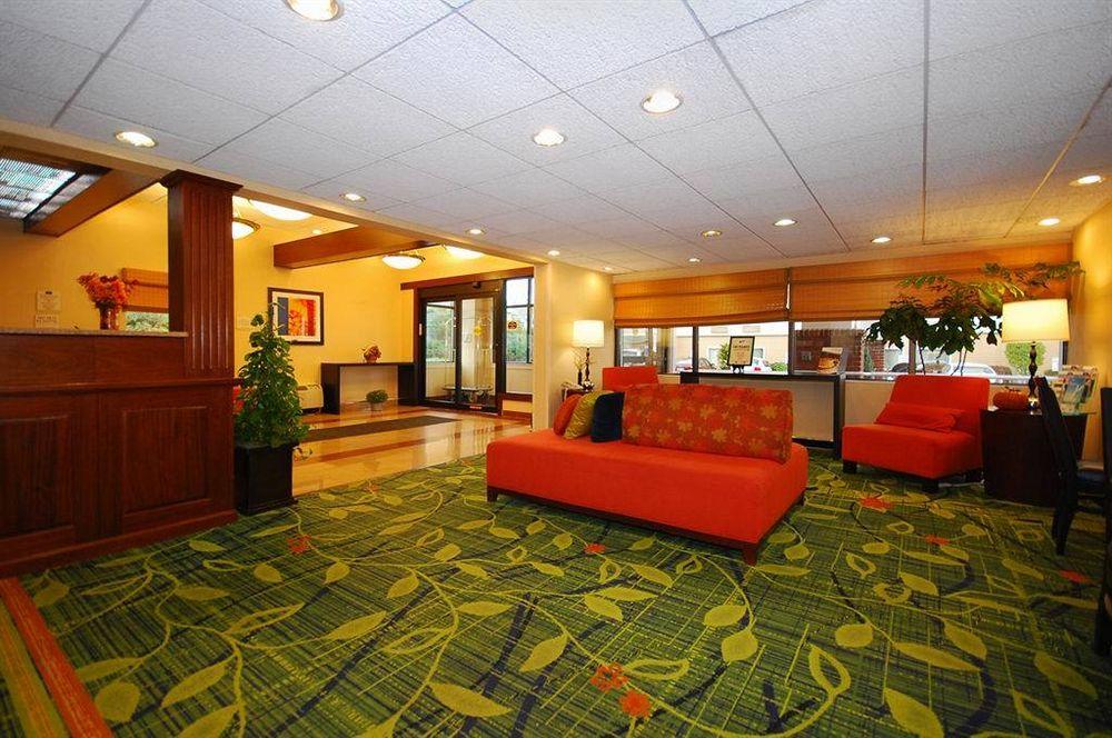 Fairfield Inn Boston Дедхэм Экстерьер фото