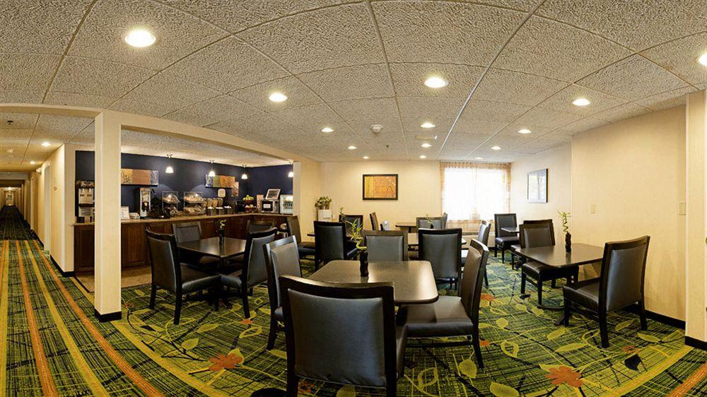 Fairfield Inn Boston Дедхэм Экстерьер фото