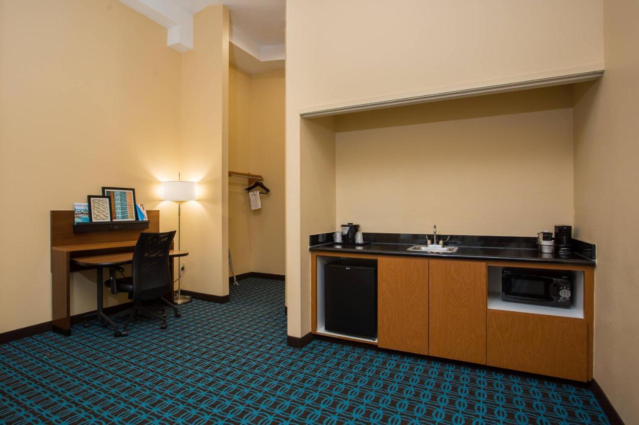 Fairfield Inn Boston Дедхэм Экстерьер фото