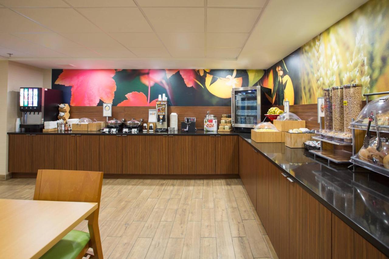 Fairfield Inn Boston Дедхэм Экстерьер фото