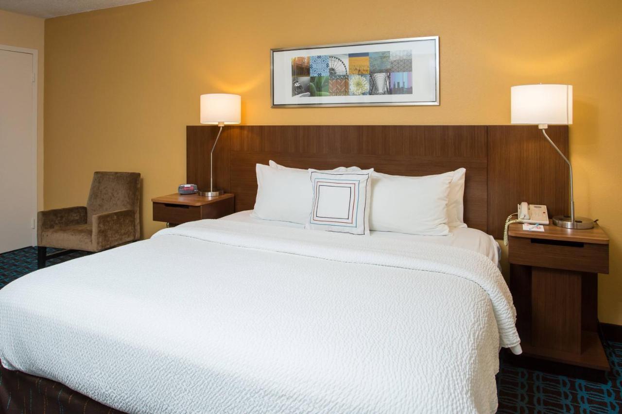 Fairfield Inn Boston Дедхэм Экстерьер фото