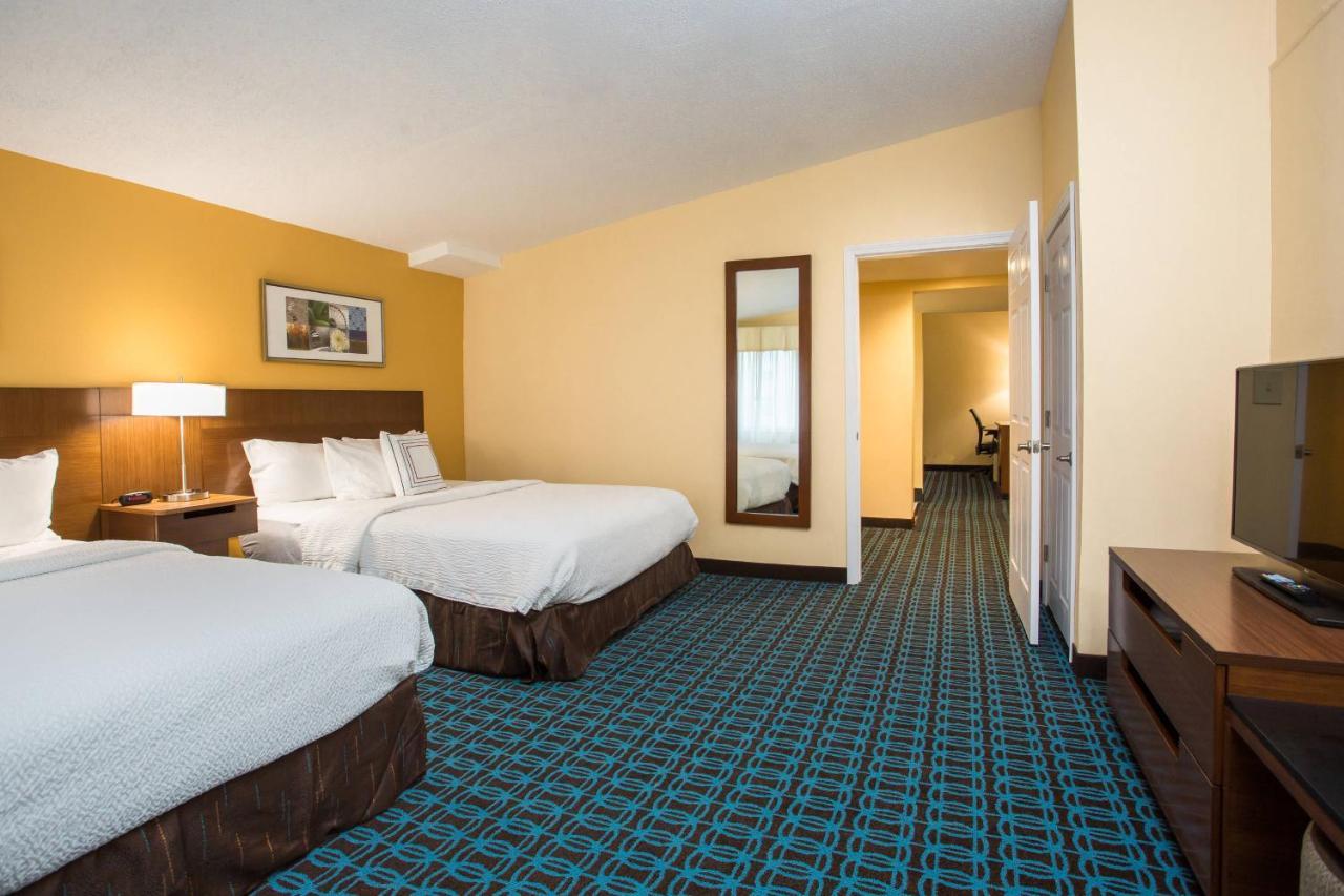 Fairfield Inn Boston Дедхэм Экстерьер фото