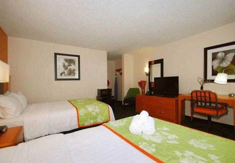 Fairfield Inn Boston Дедхэм Экстерьер фото